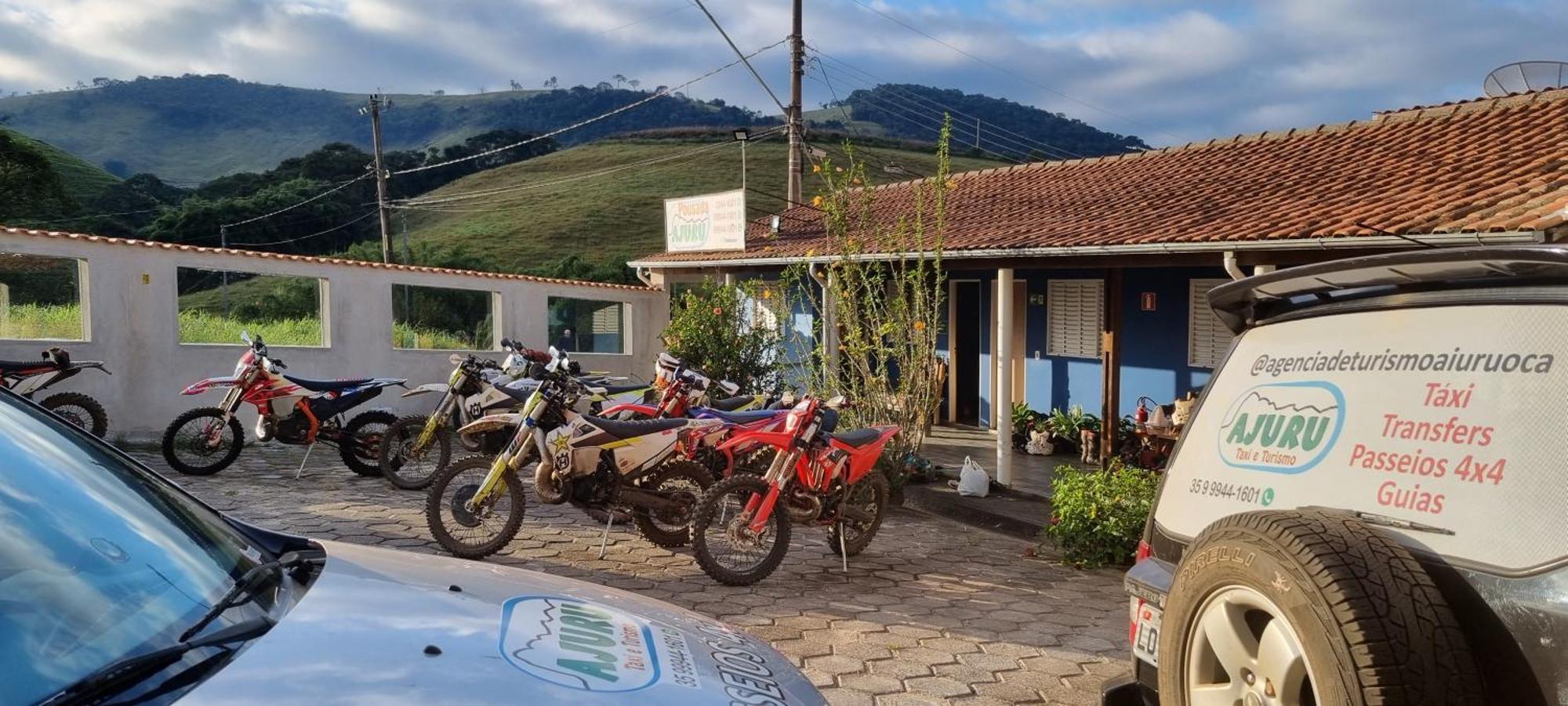 Pousada Ajuru - Aiuruoca-Mg エクステリア 写真